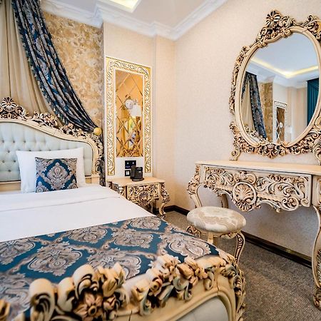 Hotel Aqua Freedom Tbilisi Esterno foto