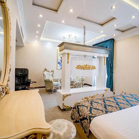Hotel Aqua Freedom Tbilisi Esterno foto