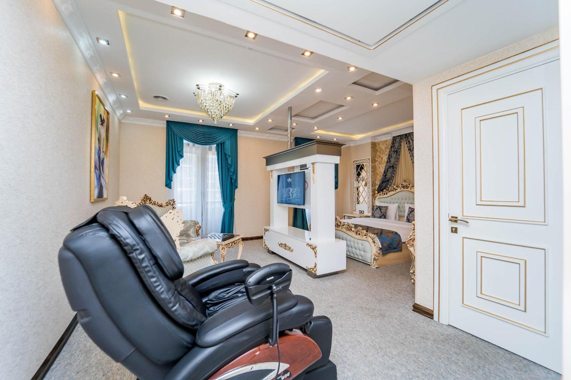 Hotel Aqua Freedom Tbilisi Esterno foto