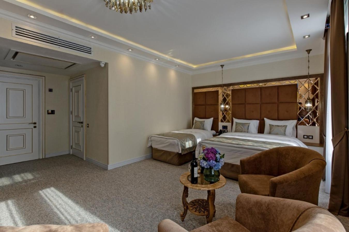 Hotel Aqua Freedom Tbilisi Esterno foto
