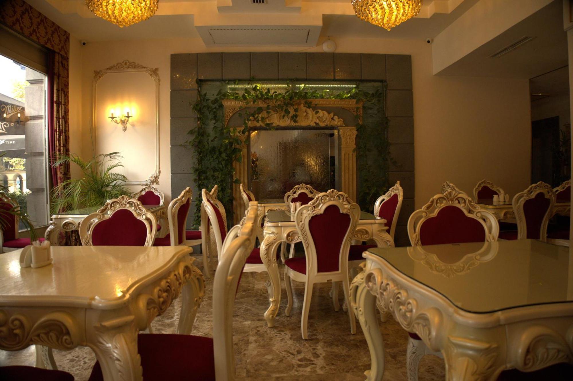 Hotel Aqua Freedom Tbilisi Esterno foto