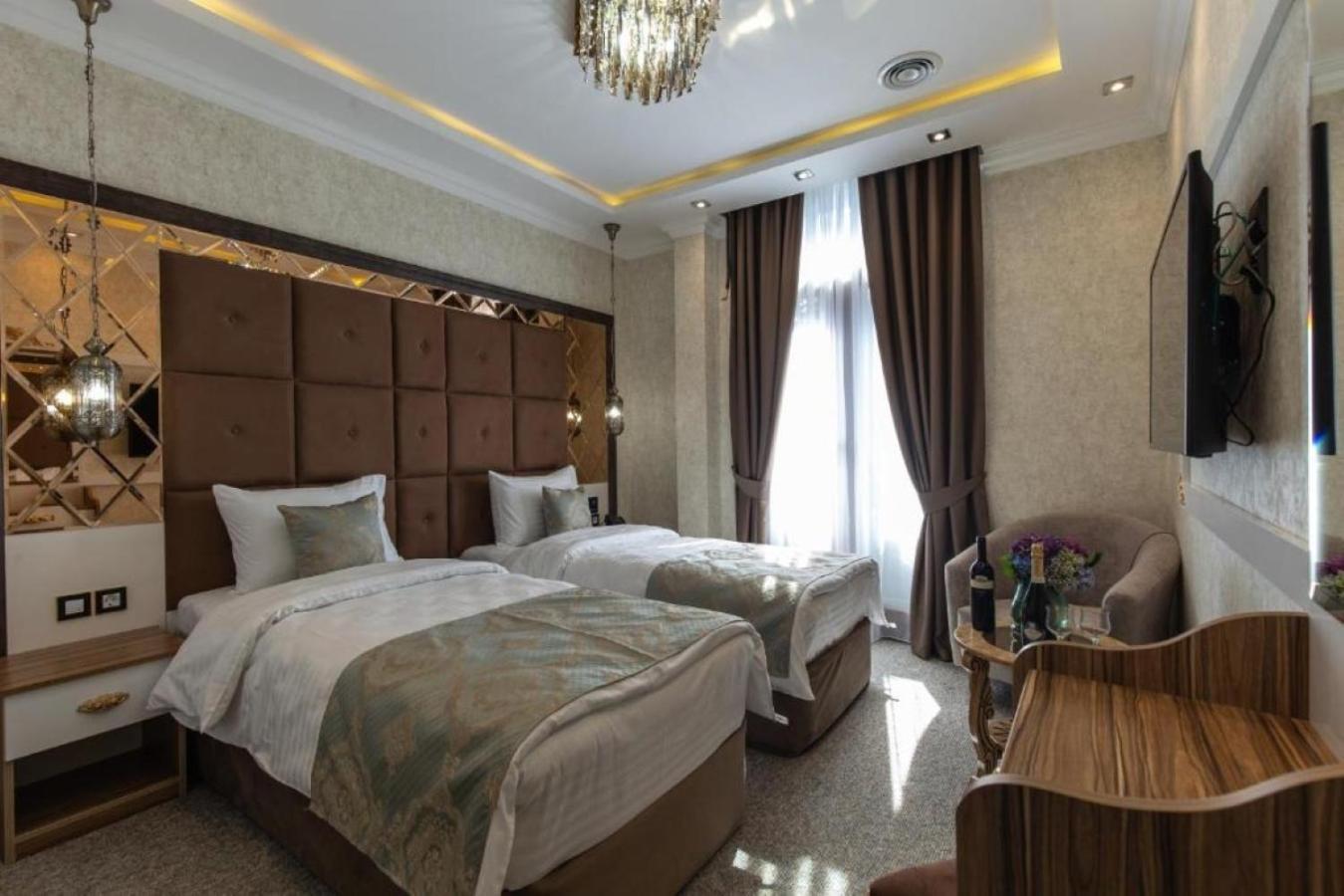 Hotel Aqua Freedom Tbilisi Esterno foto