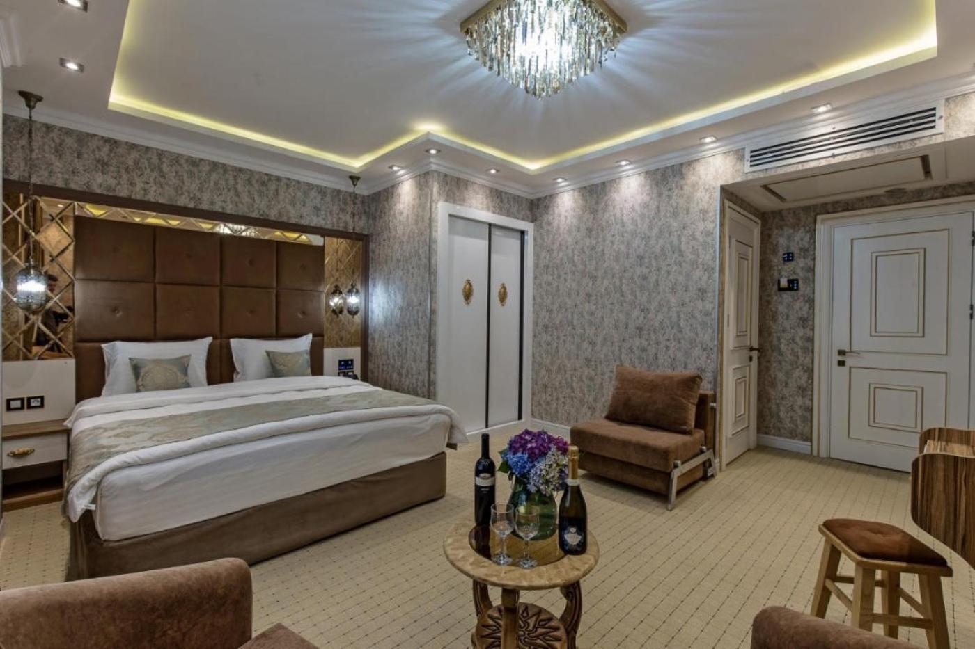 Hotel Aqua Freedom Tbilisi Esterno foto